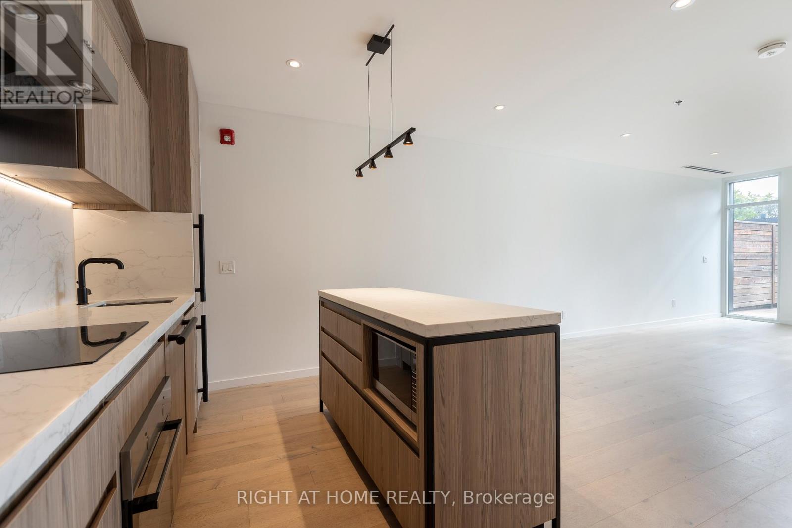 206 - 778 Queen Street E, Toronto, Ontario  M4M 1H4 - Photo 7 - E12488866