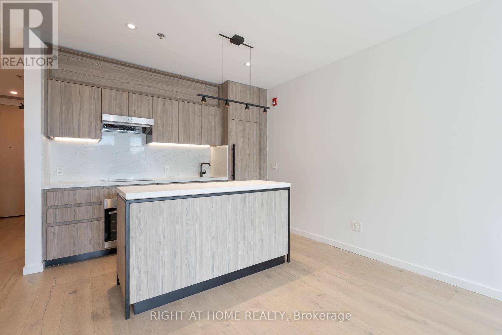 206 - 778 Queen Street E, Toronto, Ontario  M4M 1H4 - Photo 8 - E12488866