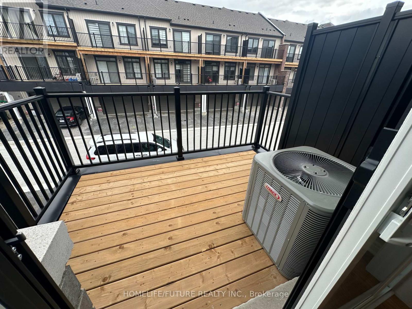 1136 Greentree Path, Oshawa, Ontario  L1H 8L7 - Photo 9 - E12488870