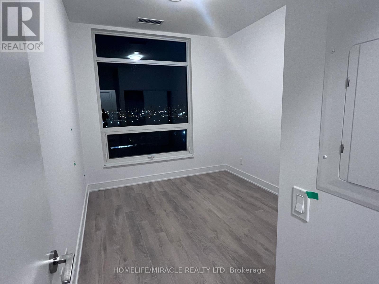 1202 - 1350 Ellesmere Road, Toronto, Ontario  M1P 0G6 - Photo 3 - E12488876