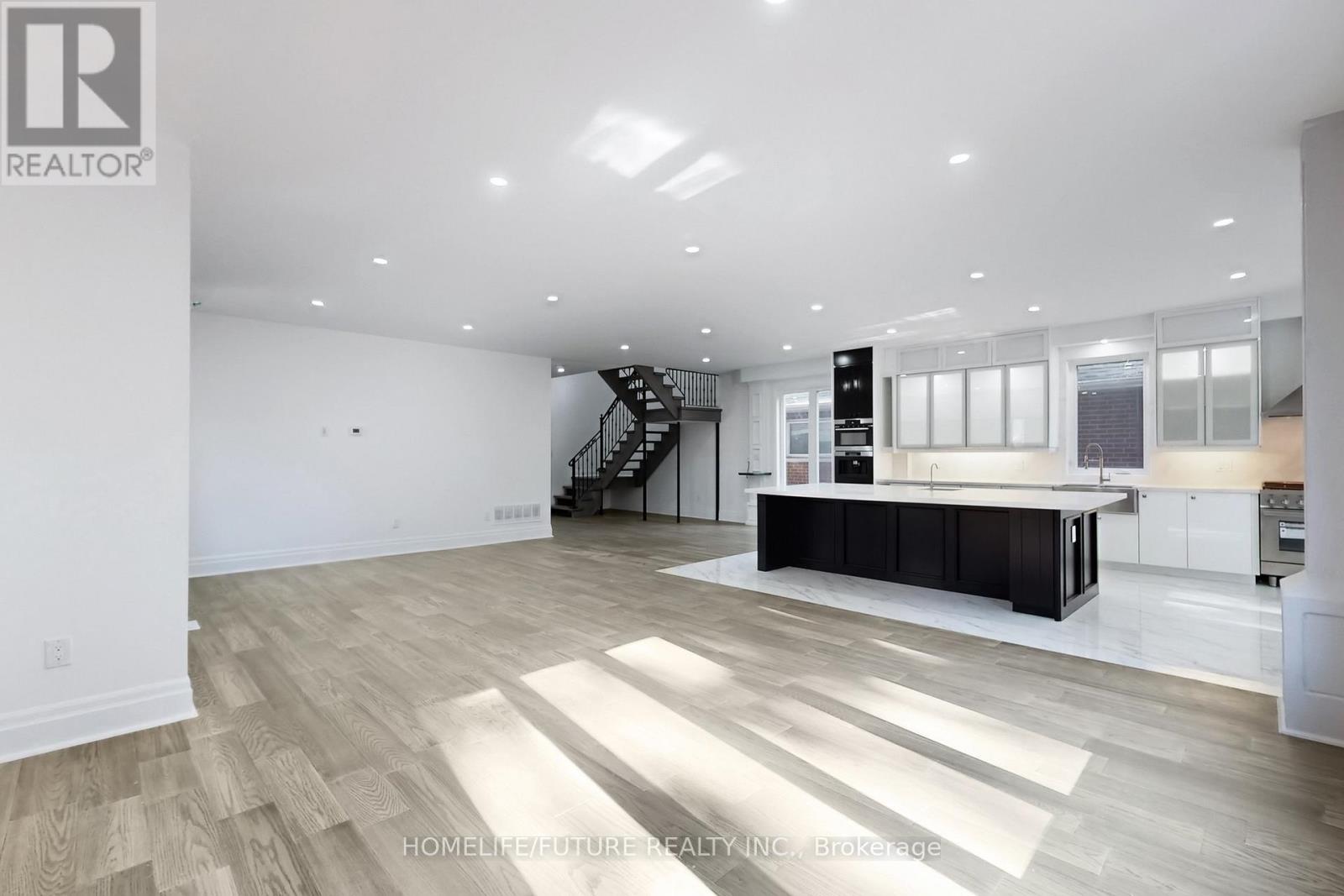 645 Fraser Avenue, Oshawa, Ontario  L1J 6R8 - Photo 8 - E12488904