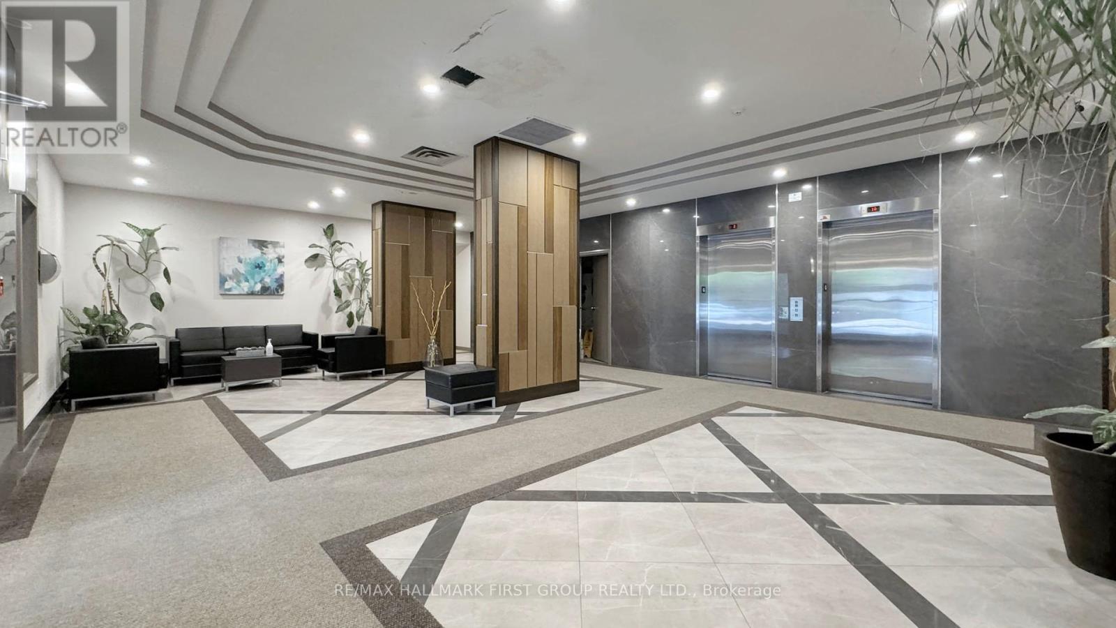 508 - 711 Rossland Road, Whitby, Ontario  L1N 8Z1 - Photo 2 - E12488912