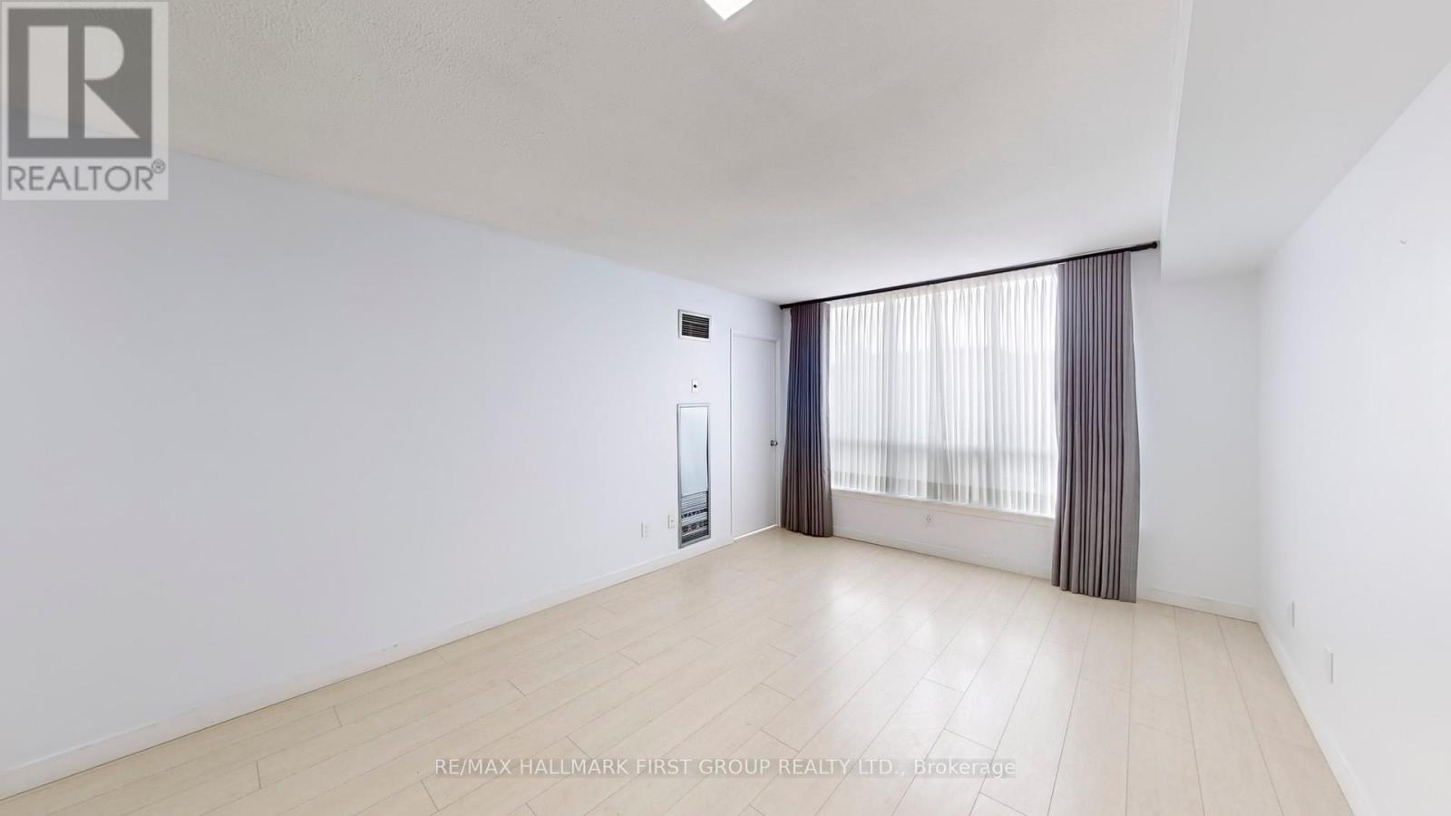 508 - 711 Rossland Road, Whitby, Ontario  L1N 8Z1 - Photo 3 - E12488912