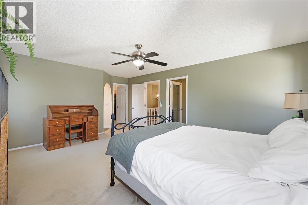 100 Lakeview Cove, Chestermere, Alberta  T1X 1E7 - Photo 25 - A2252642