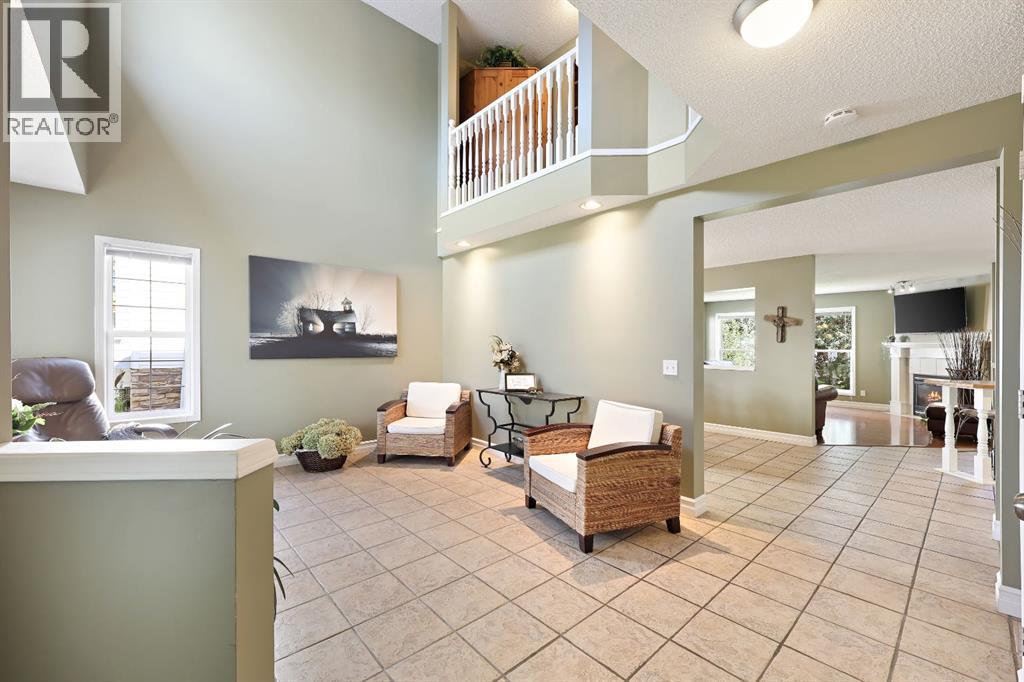 100 Lakeview Cove, Chestermere, Alberta  T1X 1E7 - Photo 6 - A2252642