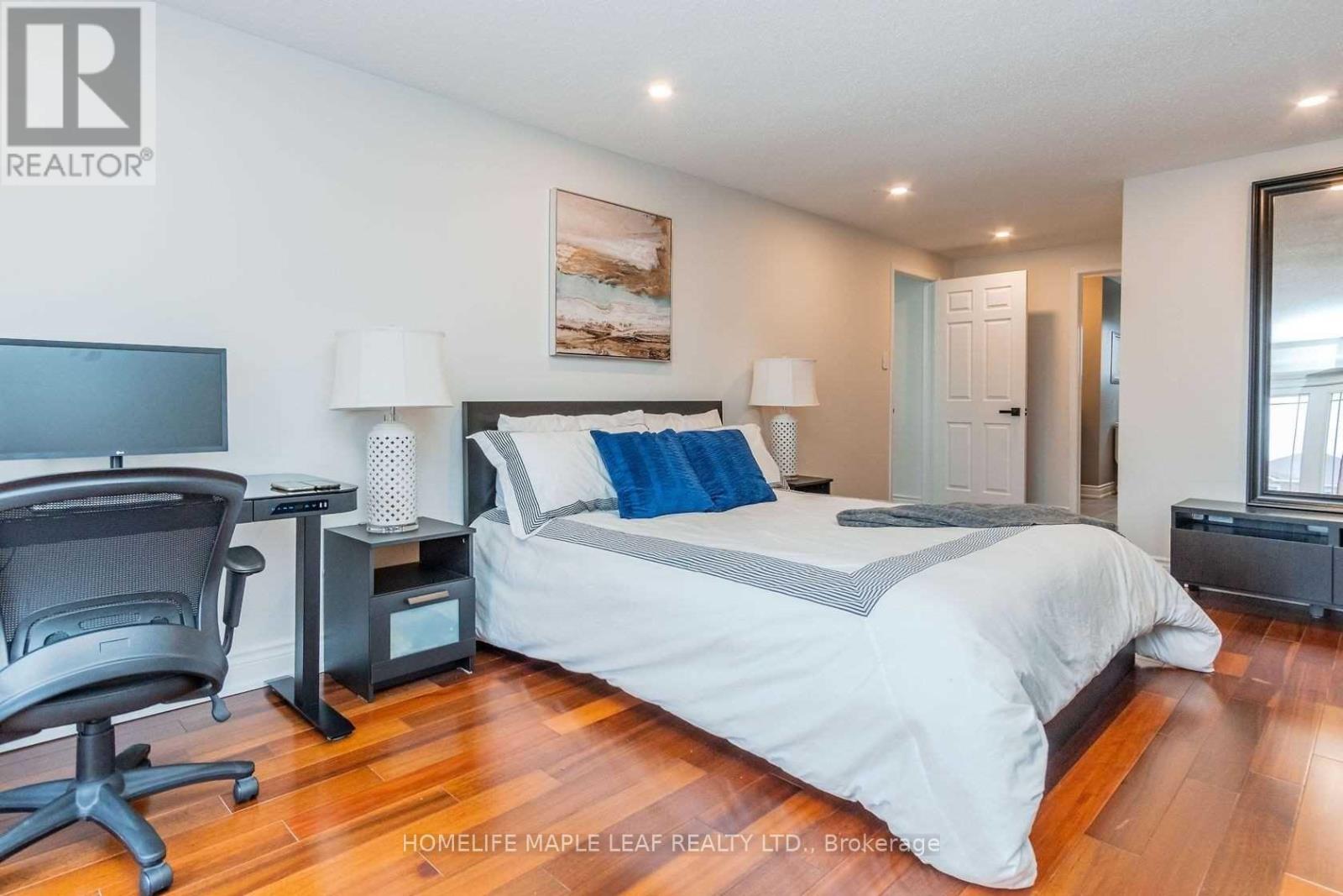 43 Donisi Avenue, Vaughan, Ontario  L4J 6G6 - Photo 25 - N12487842