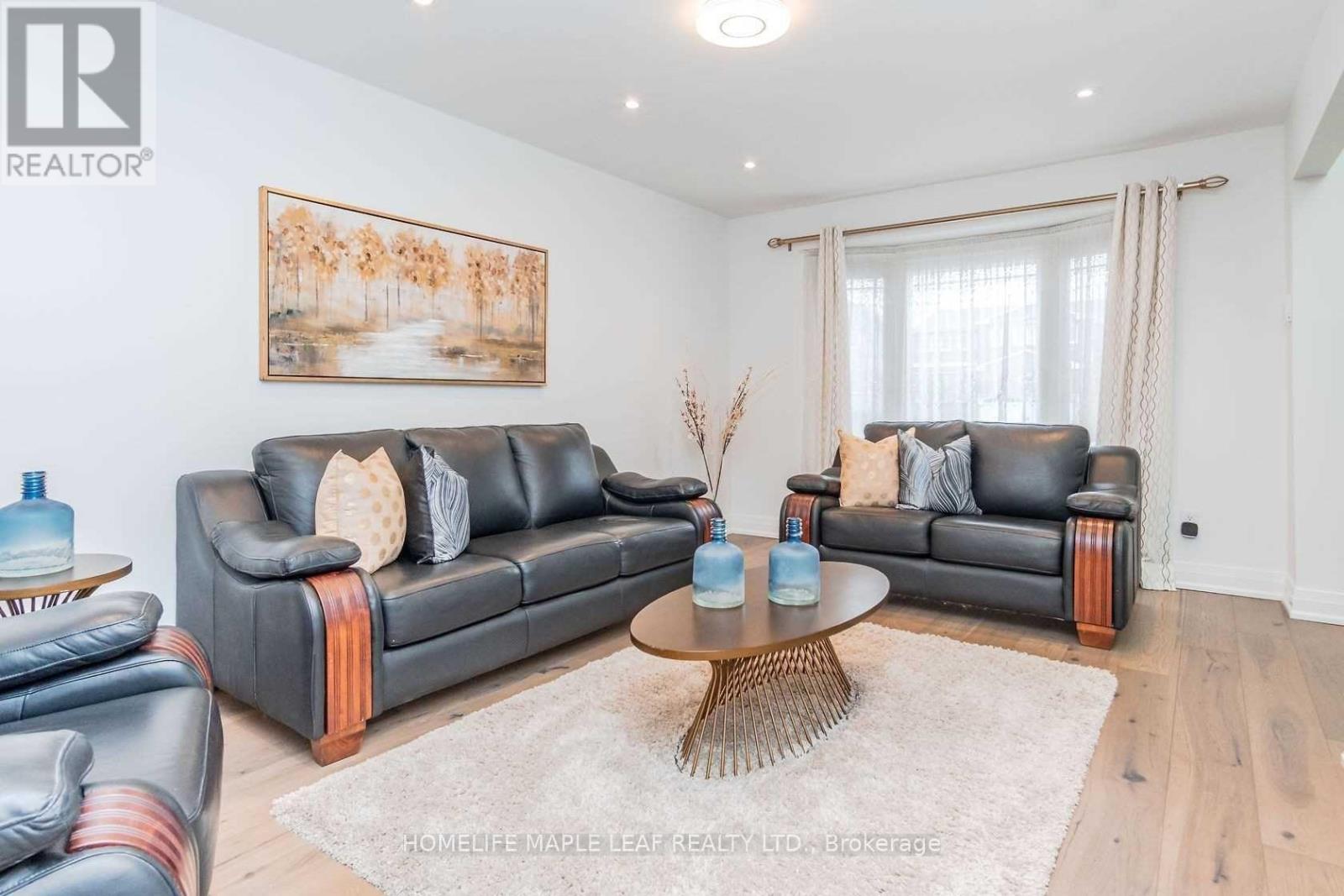 43 Donisi Avenue, Vaughan, Ontario  L4J 6G6 - Photo 7 - N12487842