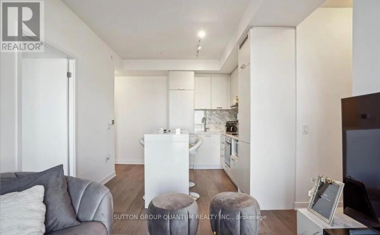 916 - 38 Honeycrisp Crescent, Vaughan, Ontario  L4K 0M8 - Photo 11 - N12488072