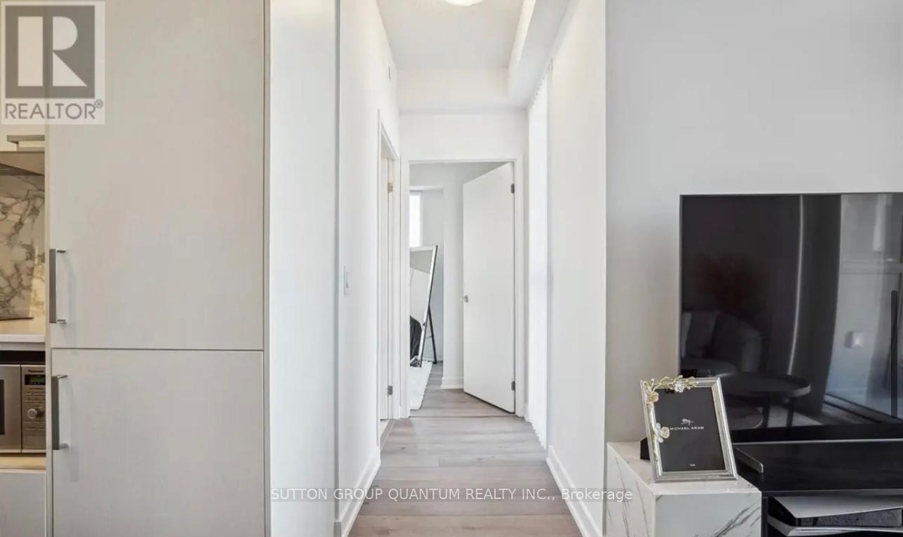 916 - 38 Honeycrisp Crescent, Vaughan, Ontario  L4K 0M8 - Photo 15 - N12488072