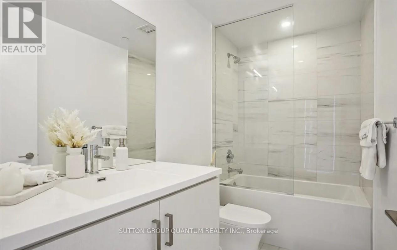 916 - 38 Honeycrisp Crescent, Vaughan, Ontario  L4K 0M8 - Photo 17 - N12488072