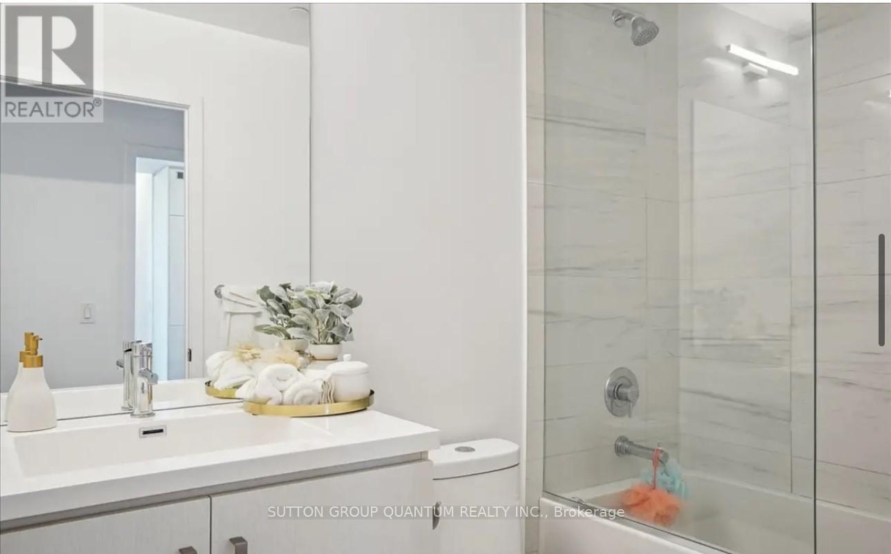 916 - 38 Honeycrisp Crescent, Vaughan, Ontario  L4K 0M8 - Photo 19 - N12488072