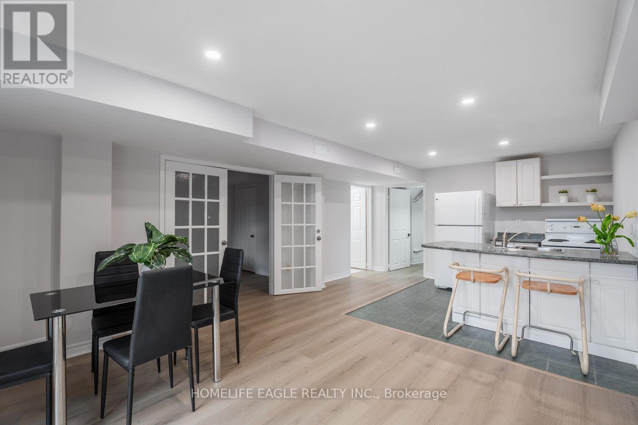 42 Millcliff Circle, Aurora, Ontario  L4G 7N7 - Photo 17 - N12488092