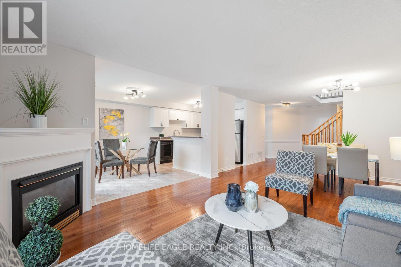 42 Millcliff Circle, Aurora, Ontario  L4G 7N7 - Photo 6 - N12488092