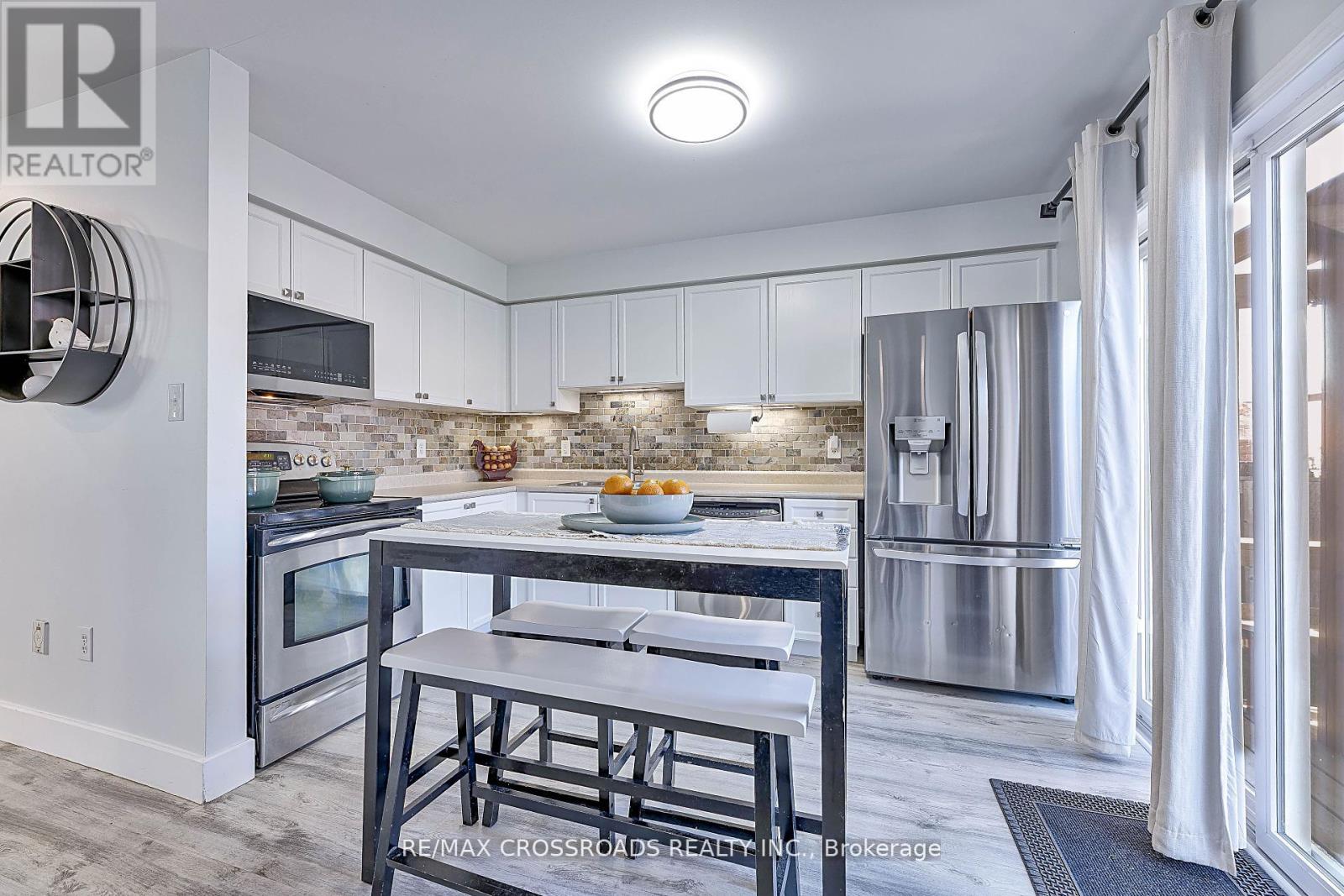 1220 Laurand Street, Innisfil, Ontario  L9S 0E6 - Photo 18 - N12488114