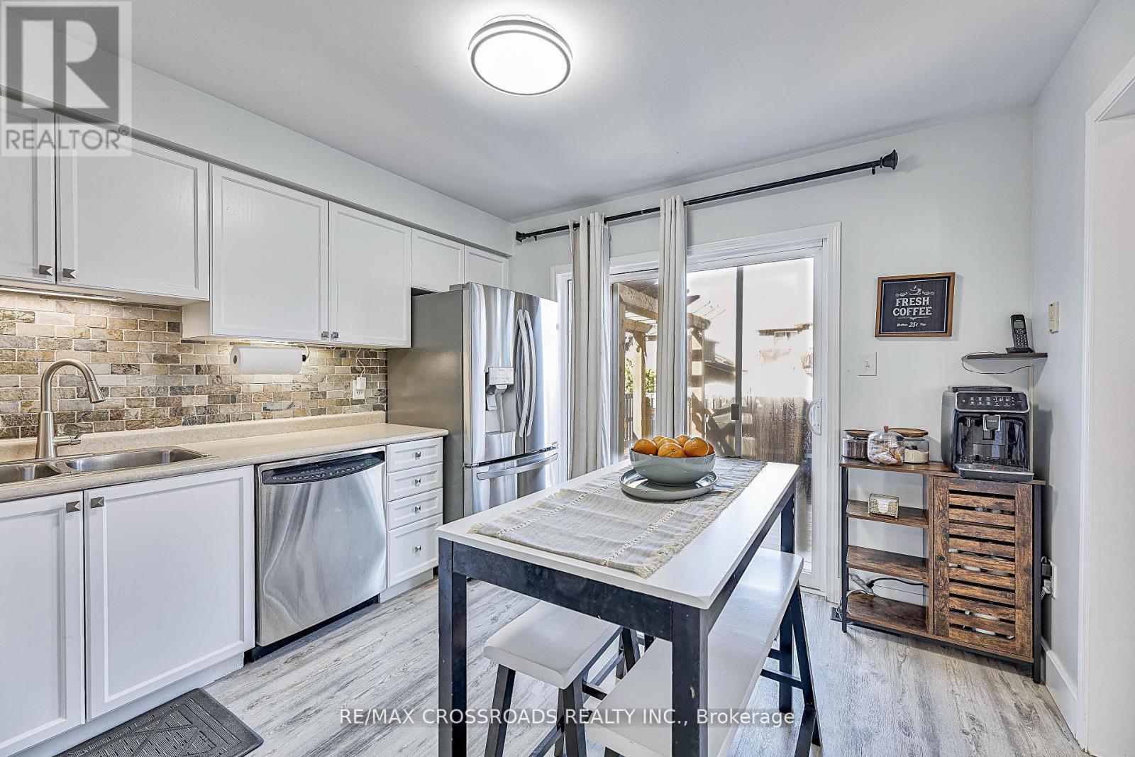 1220 Laurand Street, Innisfil, Ontario  L9S 0E6 - Photo 20 - N12488114