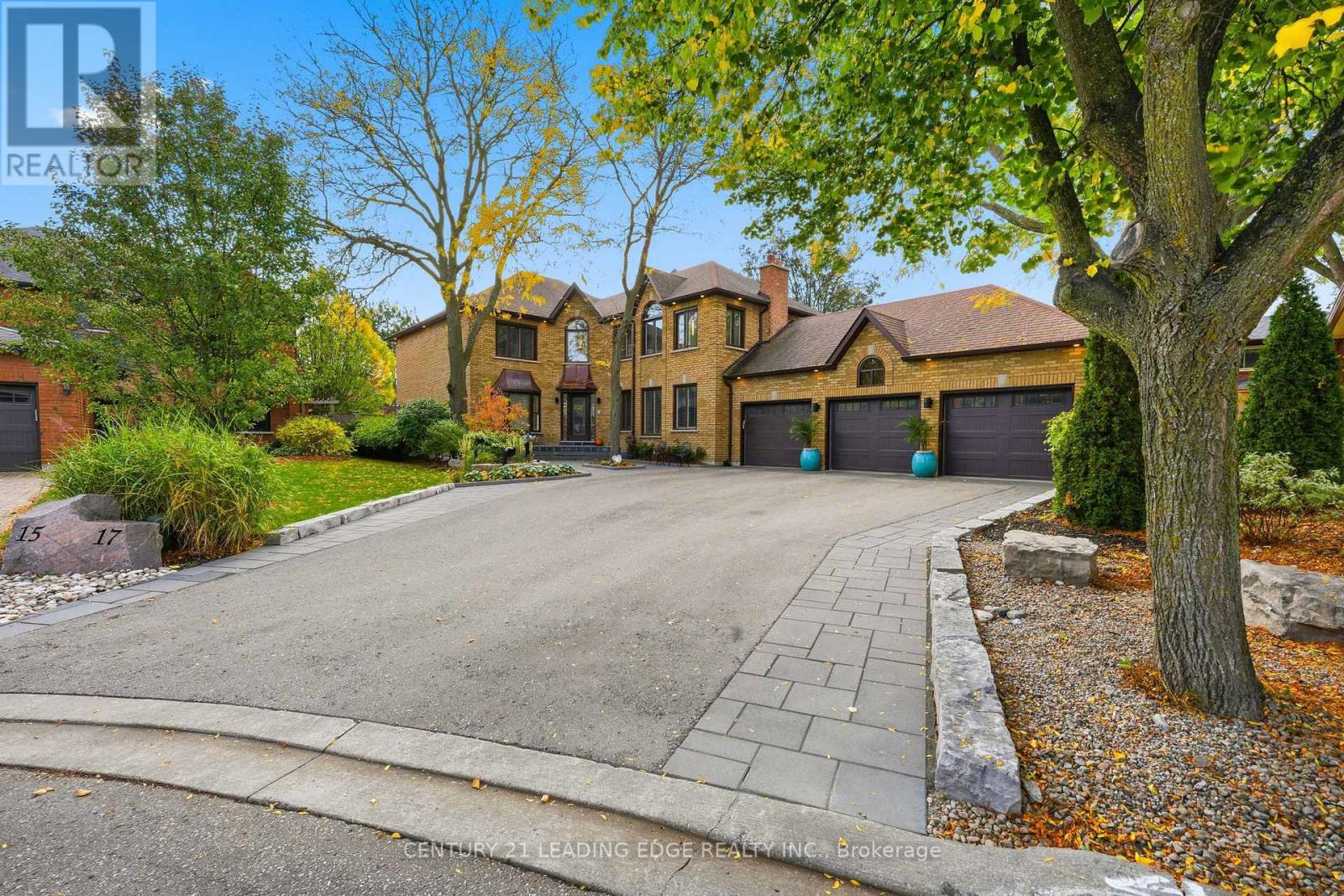 17 Celebrity Place, Markham, Ontario  L3P 7N6 - Photo 3 - N12488138