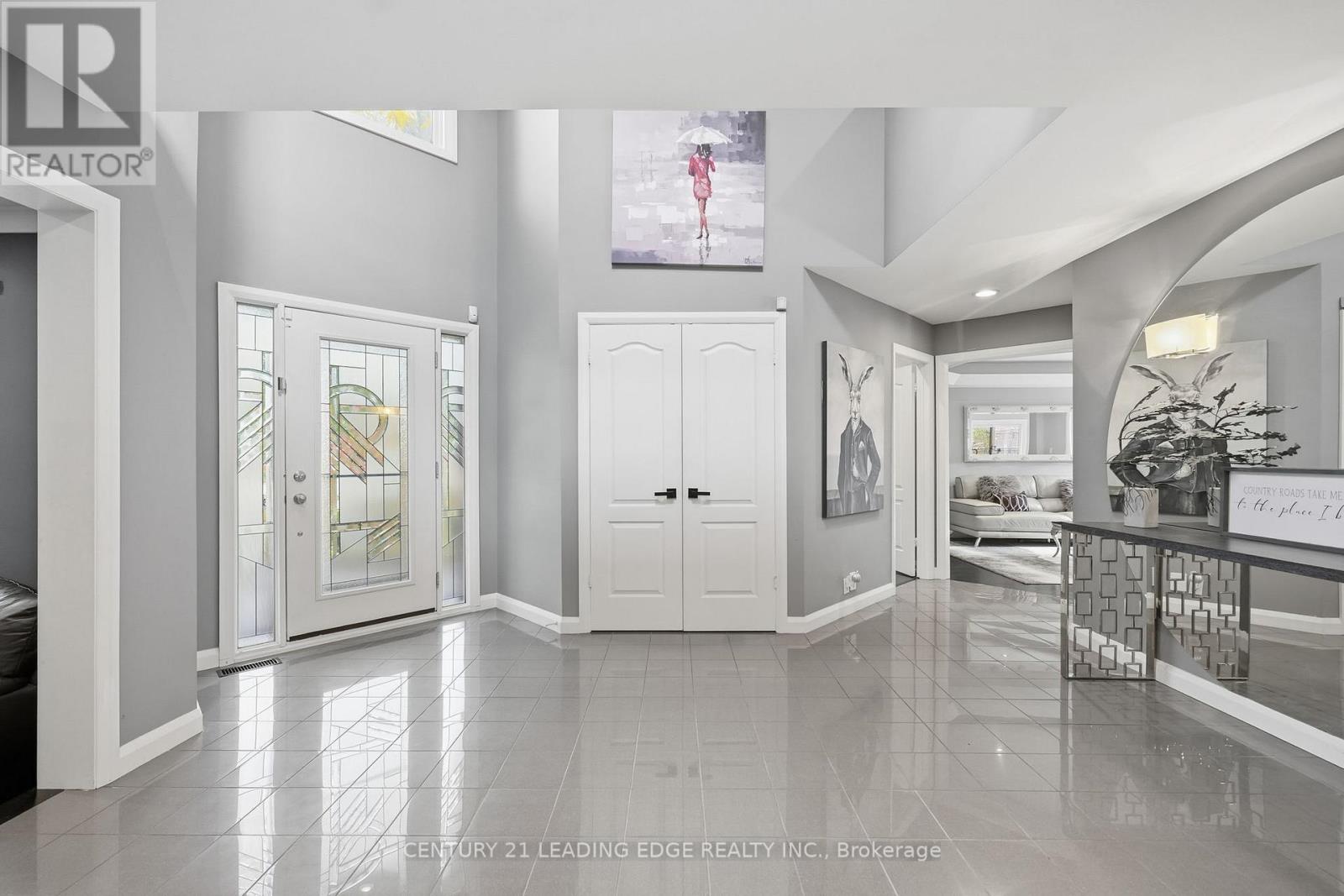 17 Celebrity Place, Markham, Ontario  L3P 7N6 - Photo 4 - N12488138