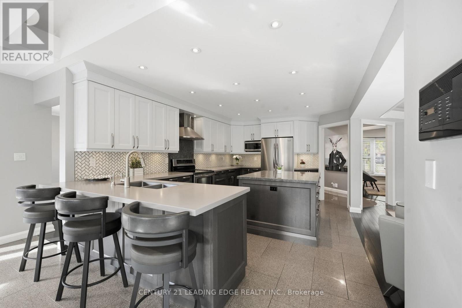 17 Celebrity Place, Markham, Ontario  L3P 7N6 - Photo 9 - N12488138