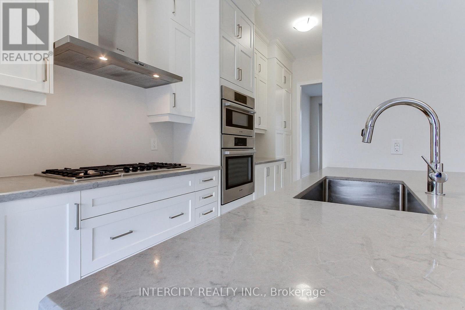 7 Adaskin Avenue, Vaughan, Ontario  L6A 4Z8 - Photo 16 - N12488180