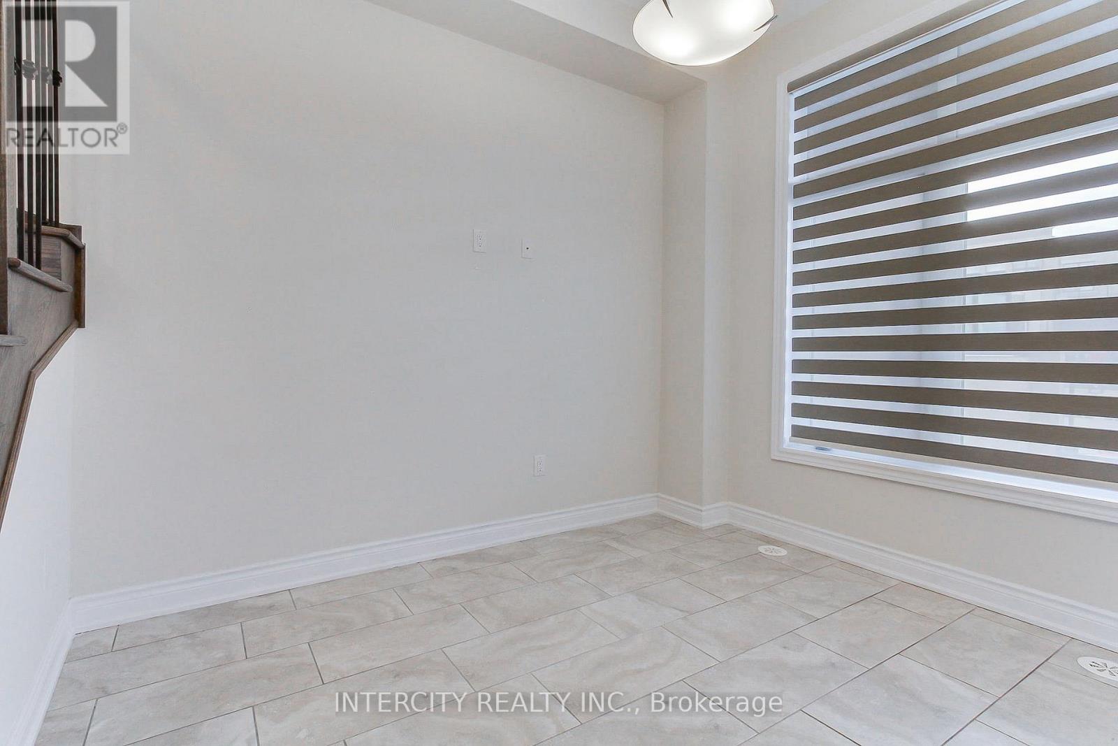 7 Adaskin Avenue, Vaughan, Ontario  L6A 4Z8 - Photo 22 - N12488180