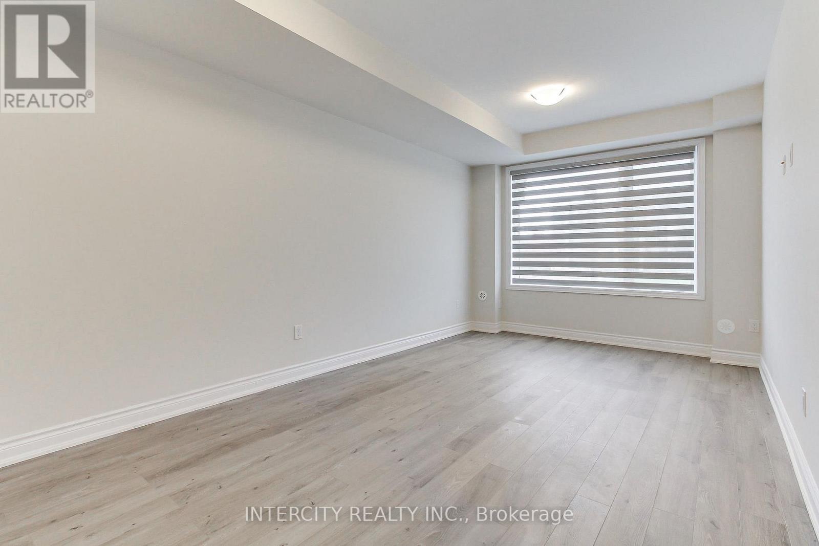 7 Adaskin Avenue, Vaughan, Ontario  L6A 4Z8 - Photo 7 - N12488180