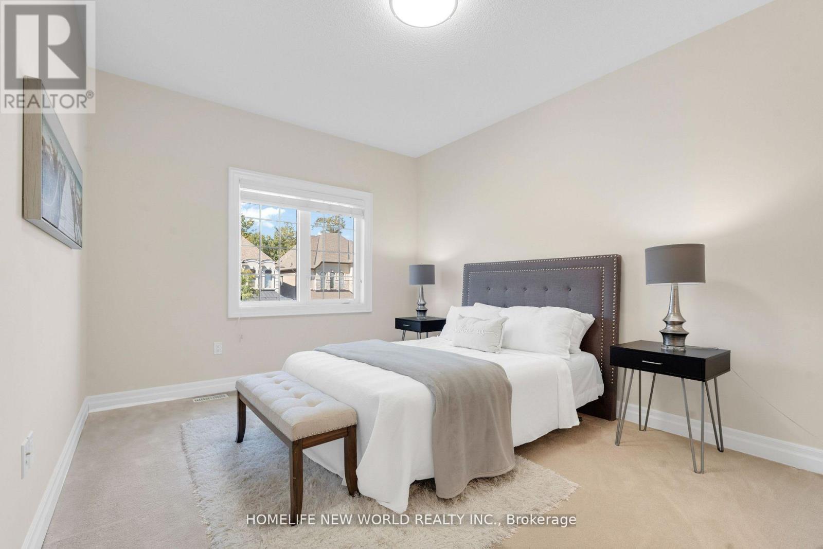 36 Strawbridge Farm Drive, Aurora, Ontario  L4G 0V3 - Photo 19 - N12488182