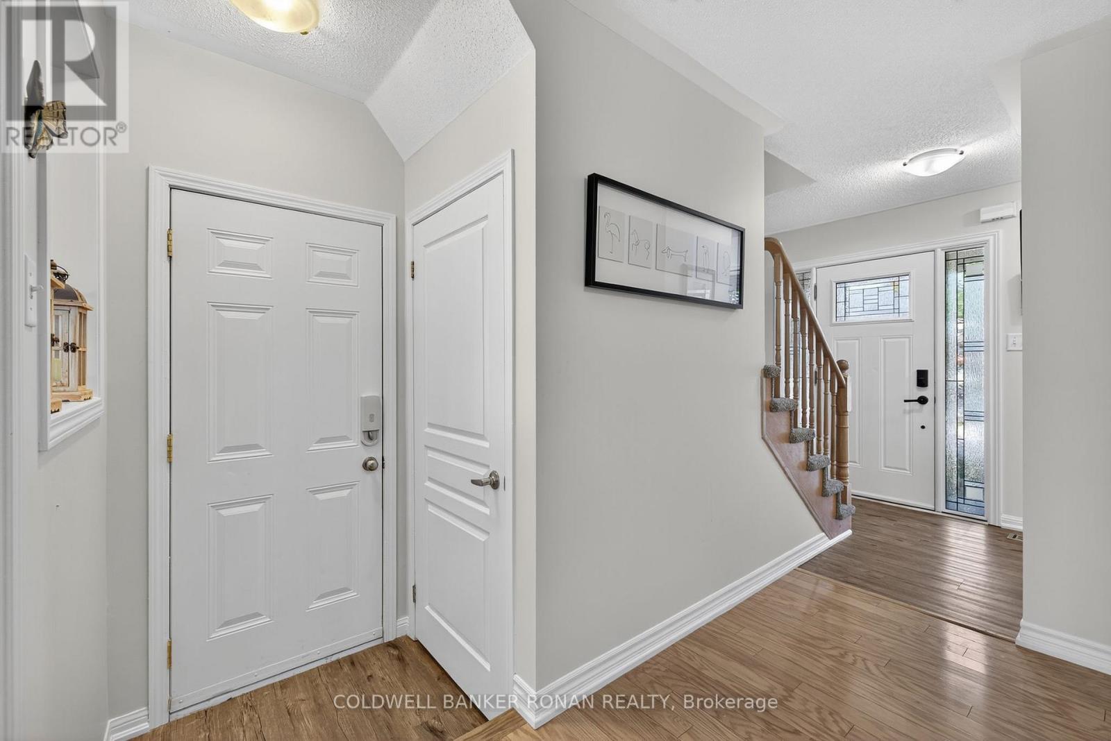 22 Callander Crescent, New Tecumseth, Ontario  L9R 0B4 - Photo 7 - N12488186