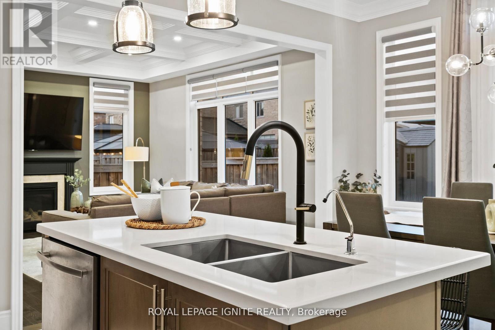 32 Lewis Avenue, Bradford West Gwillimbury (Bradford), Ontario  L3Z 0W9 - Photo 26 - N12488188