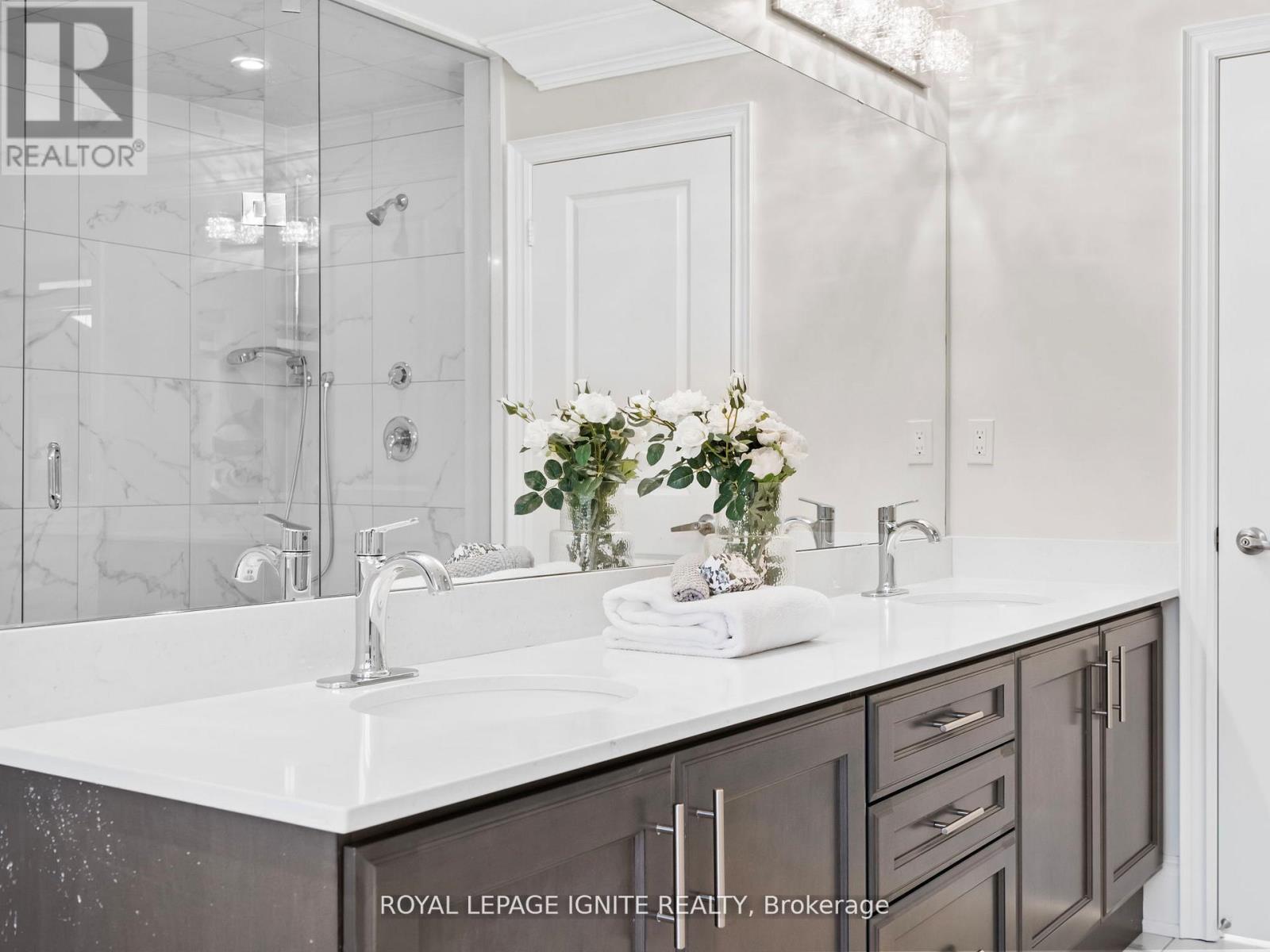 32 Lewis Avenue, Bradford West Gwillimbury (Bradford), Ontario  L3Z 0W9 - Photo 33 - N12488188