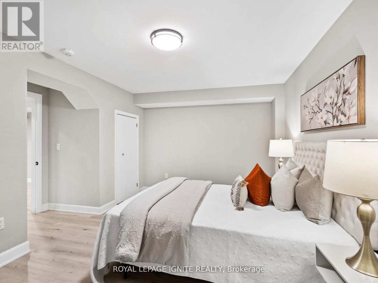 32 Lewis Avenue, Bradford West Gwillimbury (Bradford), Ontario  L3Z 0W9 - Photo 46 - N12488188