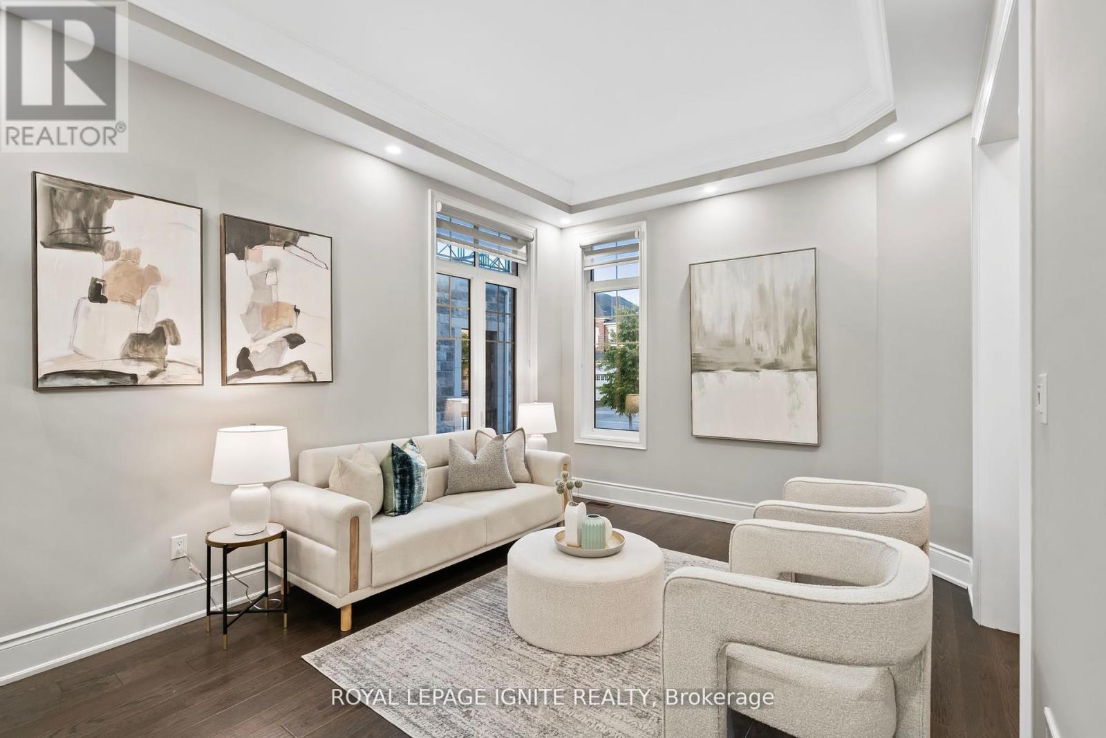 32 Lewis Avenue, Bradford West Gwillimbury (Bradford), Ontario  L3Z 0W9 - Photo 7 - N12488188