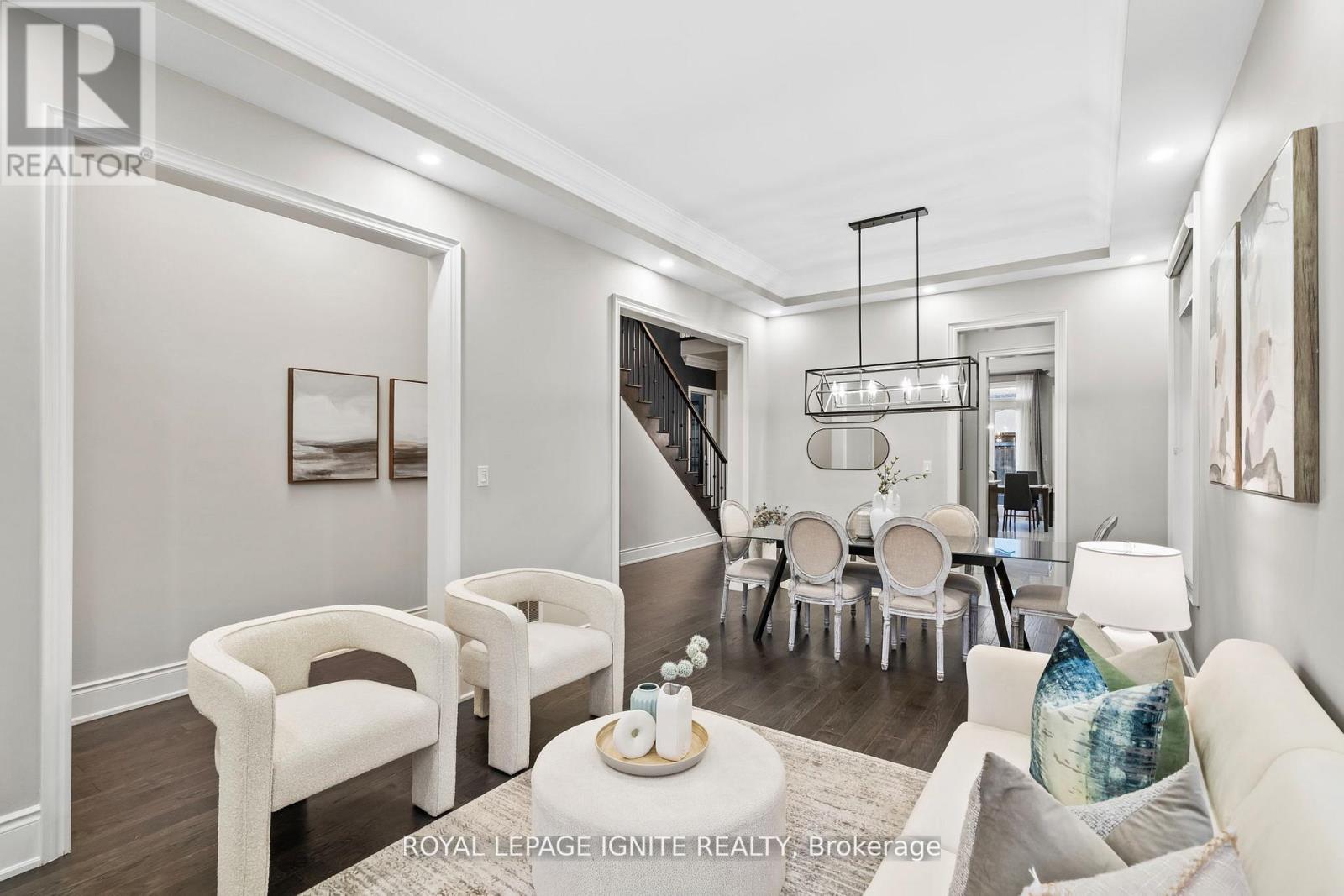 32 Lewis Avenue, Bradford West Gwillimbury (Bradford), Ontario  L3Z 0W9 - Photo 8 - N12488188