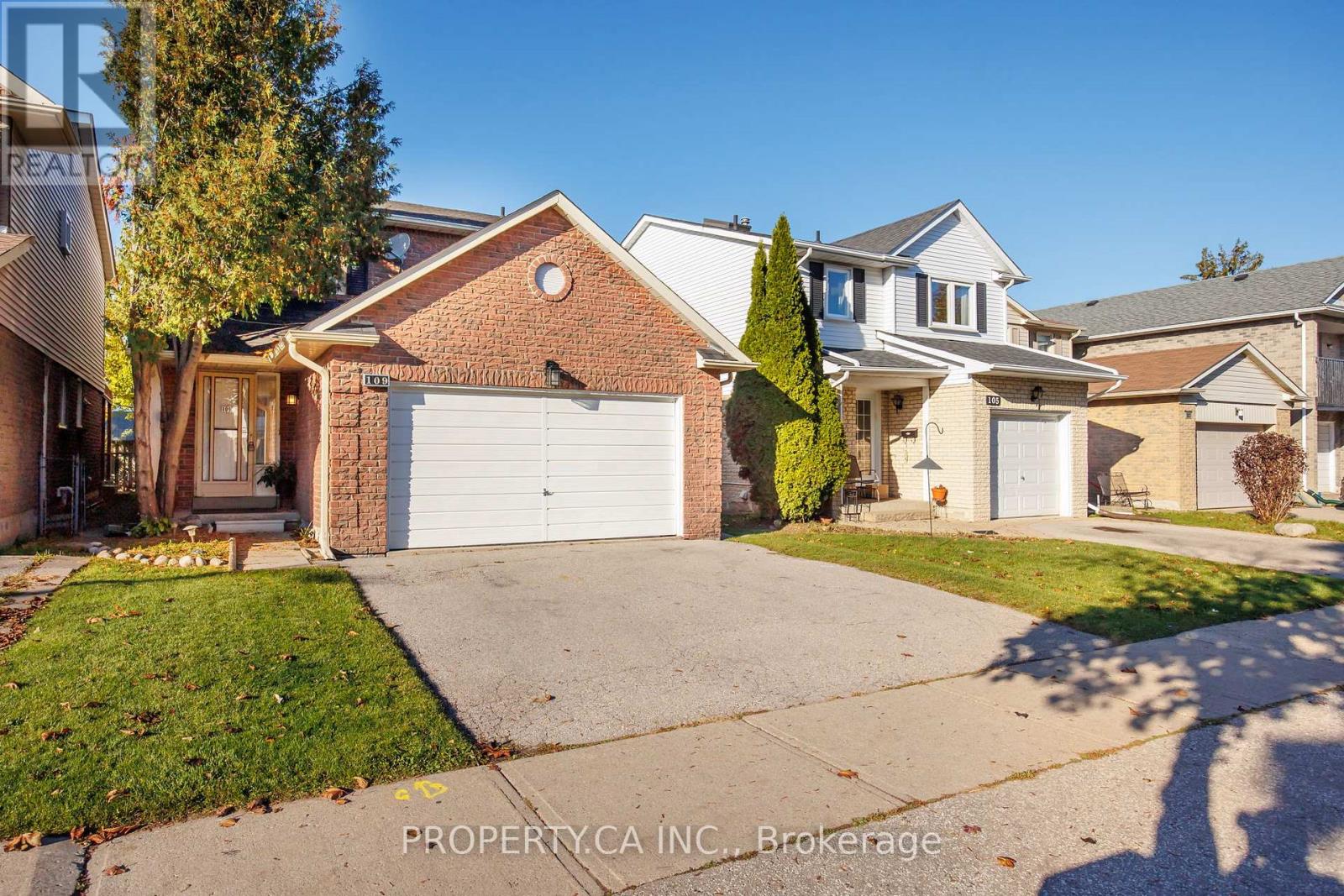 109 Lisa Crescent, Vaughan, Ontario  L4J 2N2 - Photo 2 - N12488190