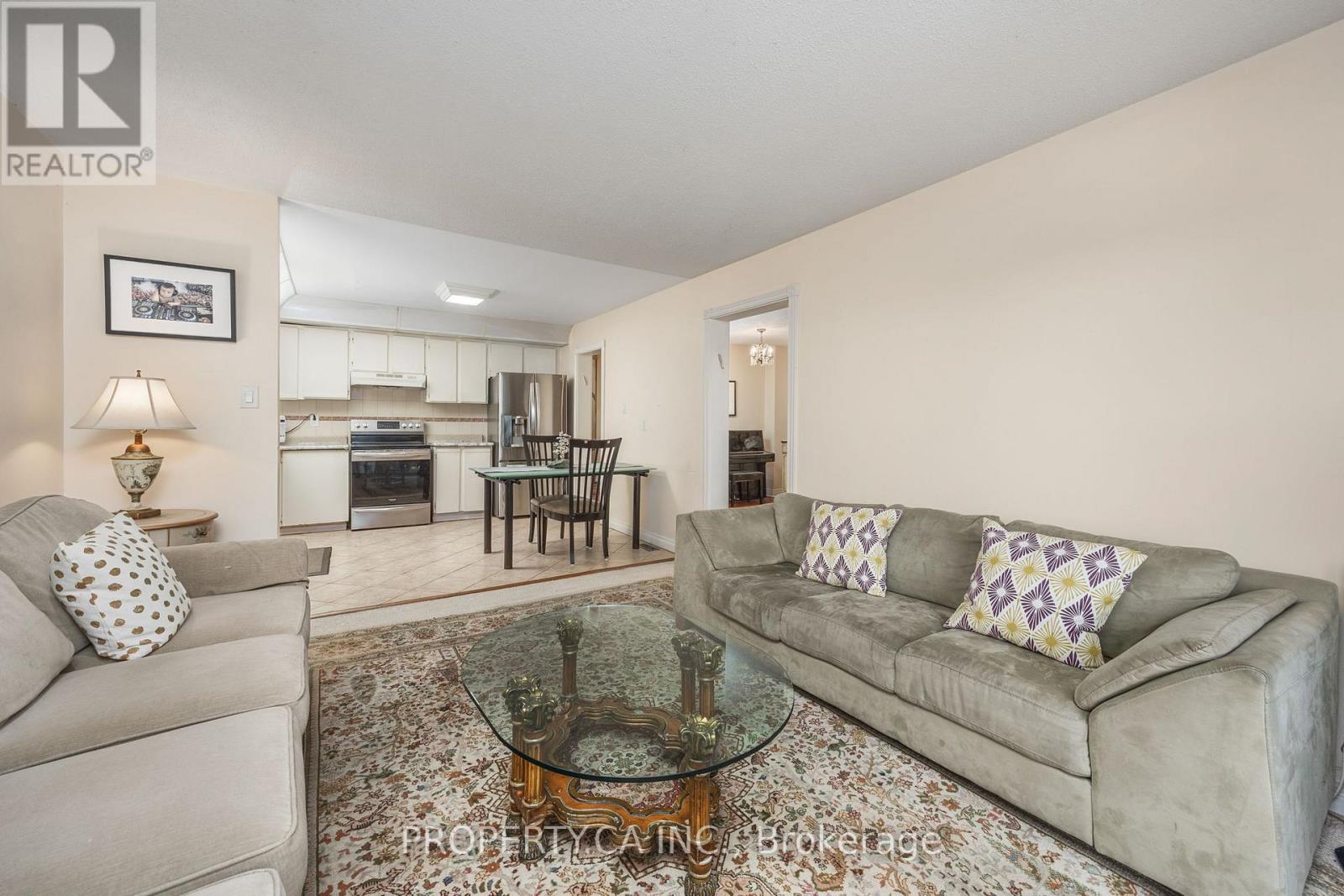 109 Lisa Crescent, Vaughan, Ontario  L4J 2N2 - Photo 9 - N12488190