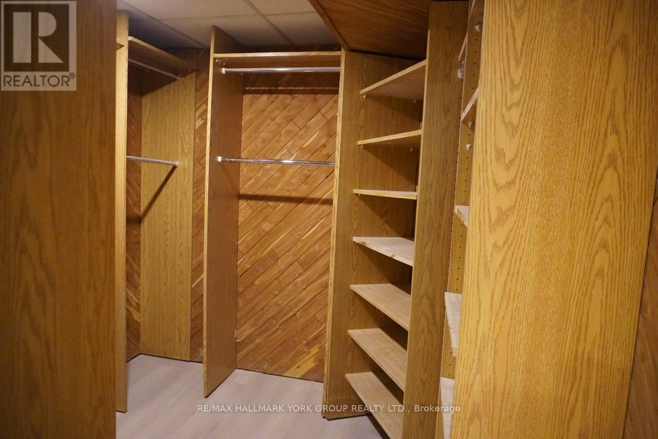 259 Glenway Circle S, Newmarket, Ontario  L3Y 7S8 - Photo 10 - N12488210