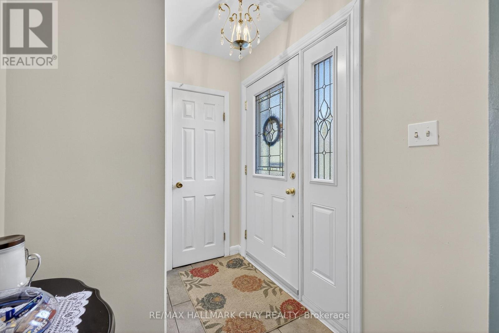 225 Elka Drive, Richmond Hill, Ontario  L4C 3A2 - Photo 7 - N12488324