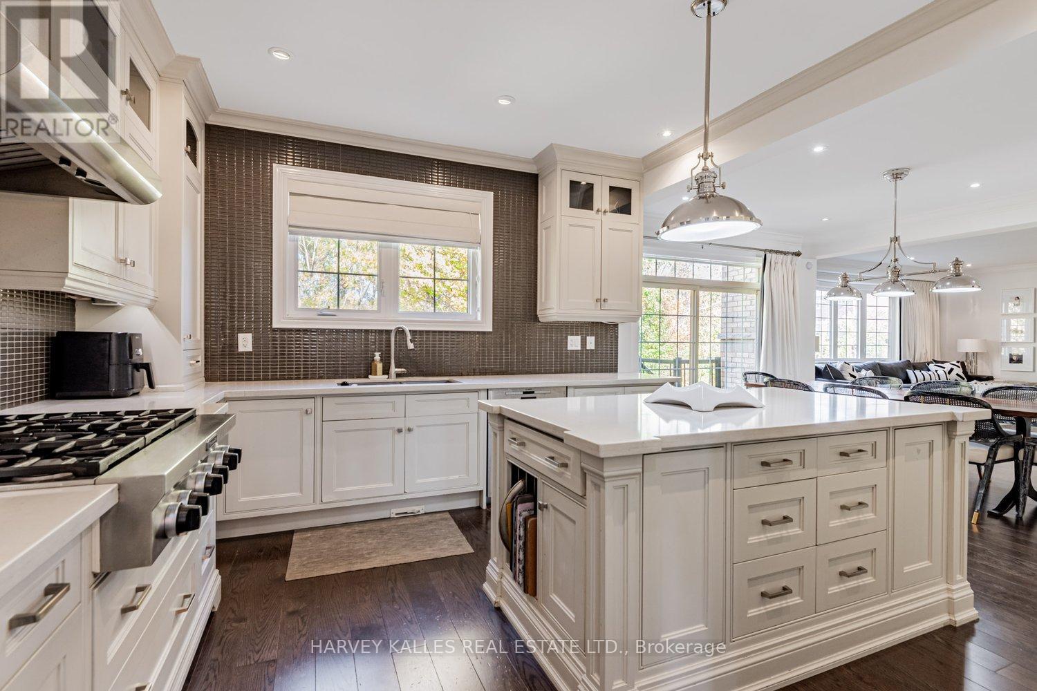 74 Rumsey Road, Vaughan, Ontario  L6A 4L8 - Photo 11 - N12488334