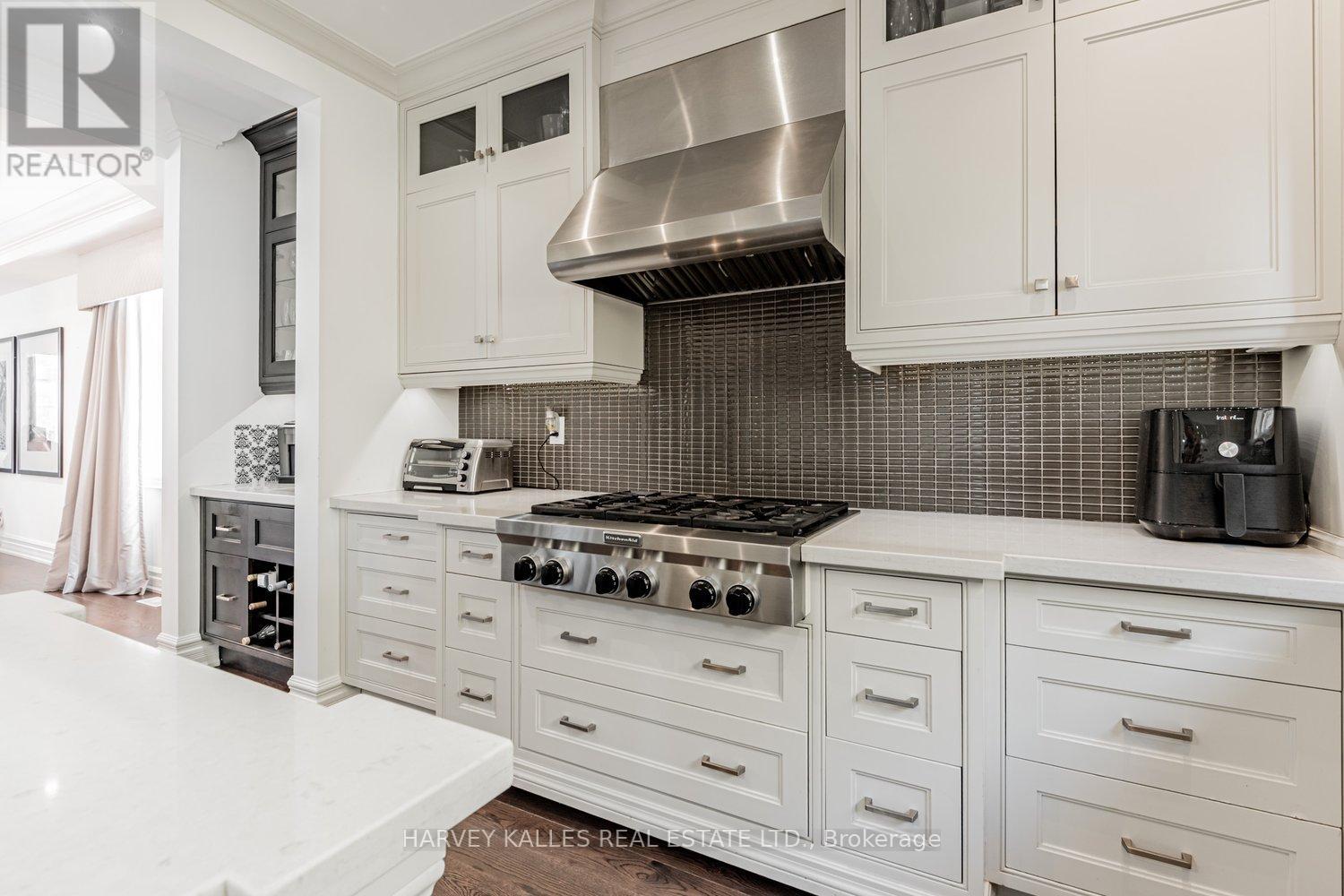 74 Rumsey Road, Vaughan, Ontario  L6A 4L8 - Photo 13 - N12488334