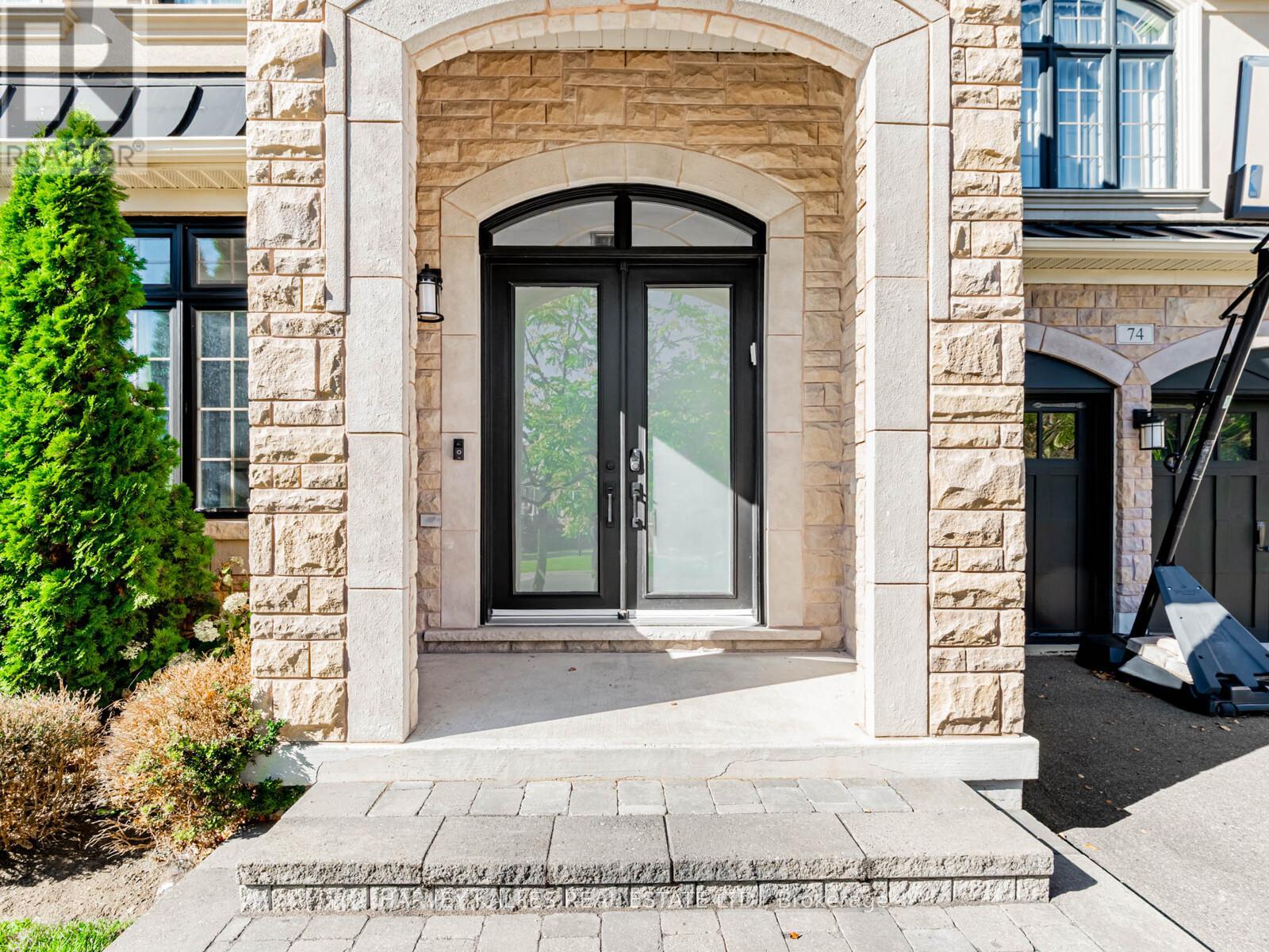 74 Rumsey Road, Vaughan, Ontario  L6A 4L8 - Photo 3 - N12488334