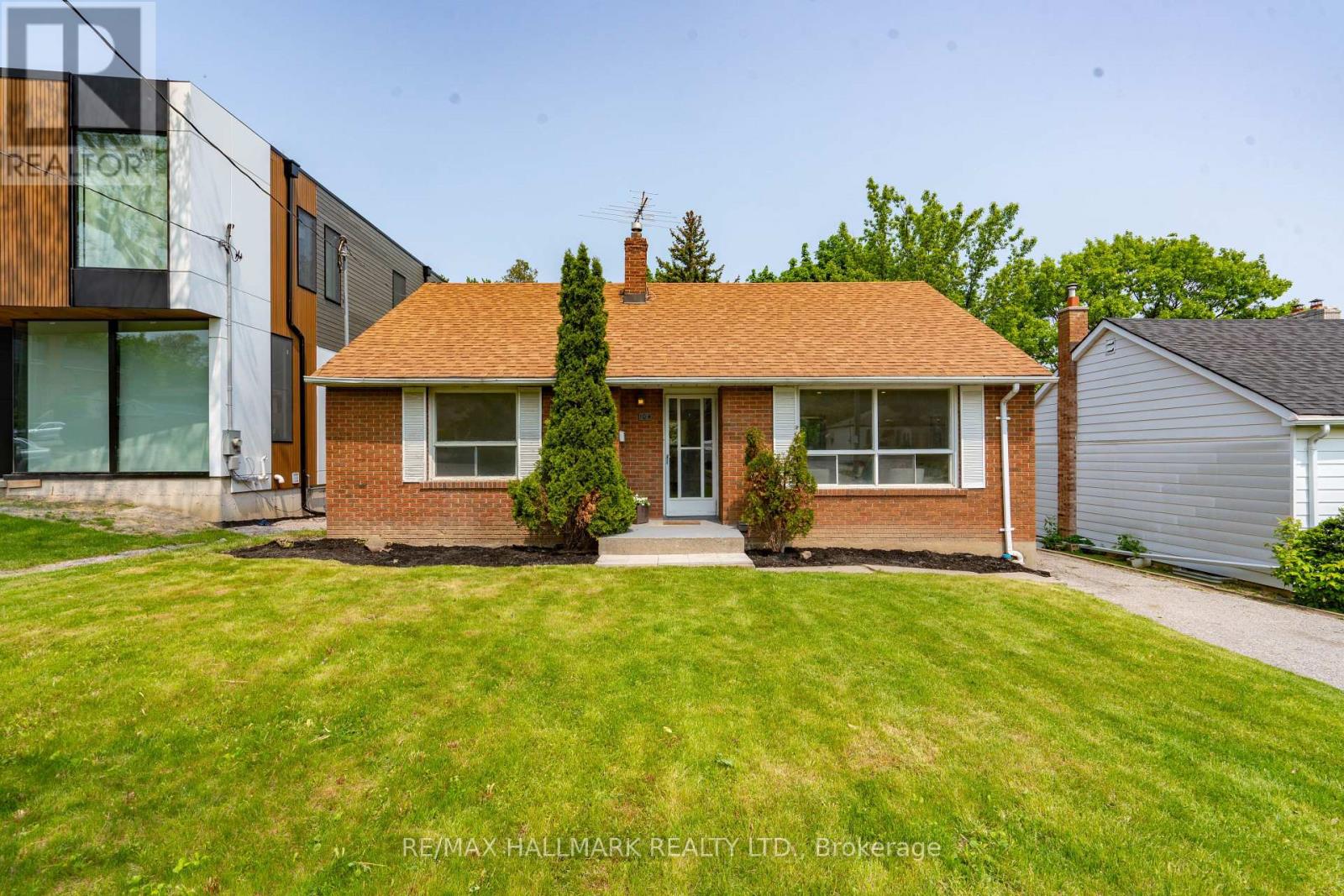 104 Highland Park Boulevard, Markham, Ontario  L3T 1B7 - Photo 4 - N12488352