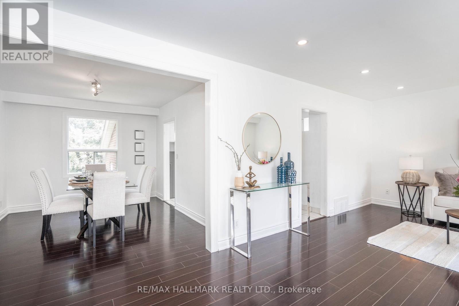 104 Highland Park Boulevard, Markham, Ontario  L3T 1B7 - Photo 6 - N12488352