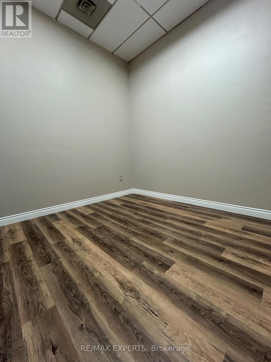 4b-2 - 2104 Highway 7 Highway, Vaughan, Ontario  L4K 2S9 - Photo 2 - N12488356