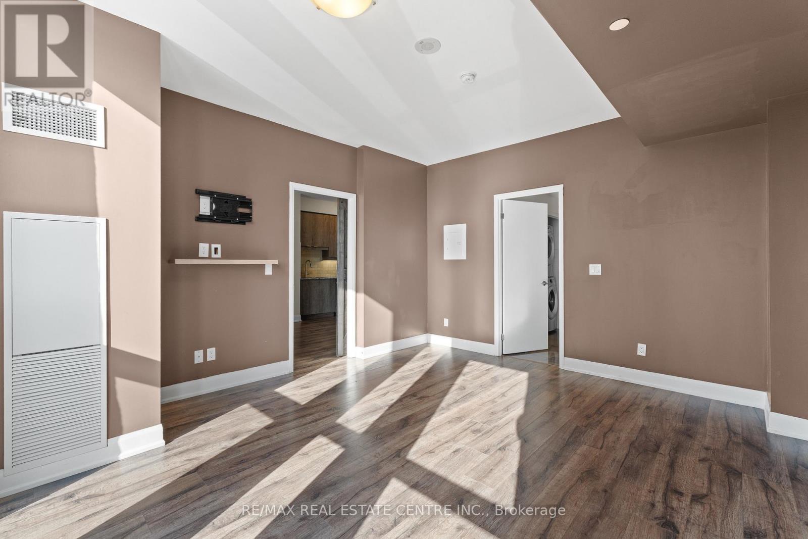 3004 - 2910 Highway 7 Road W, Vaughan, Ontario  L4K 0H8 - Photo 17 - N12488442