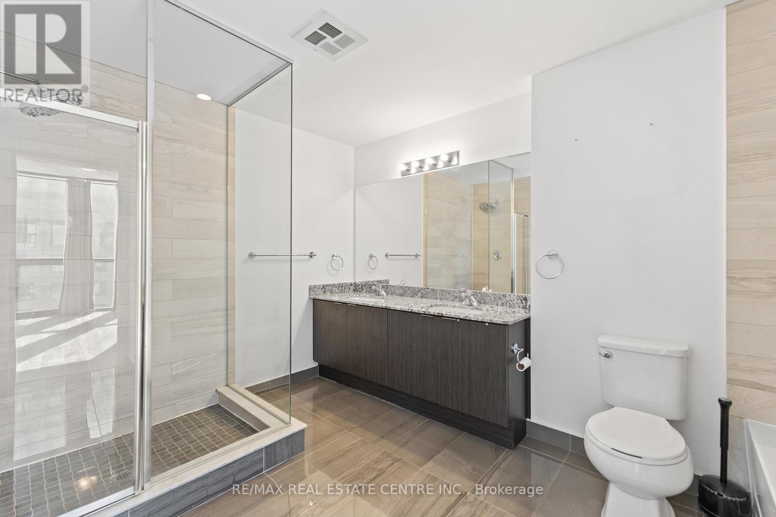 3004 - 2910 Highway 7 Road W, Vaughan, Ontario  L4K 0H8 - Photo 19 - N12488442