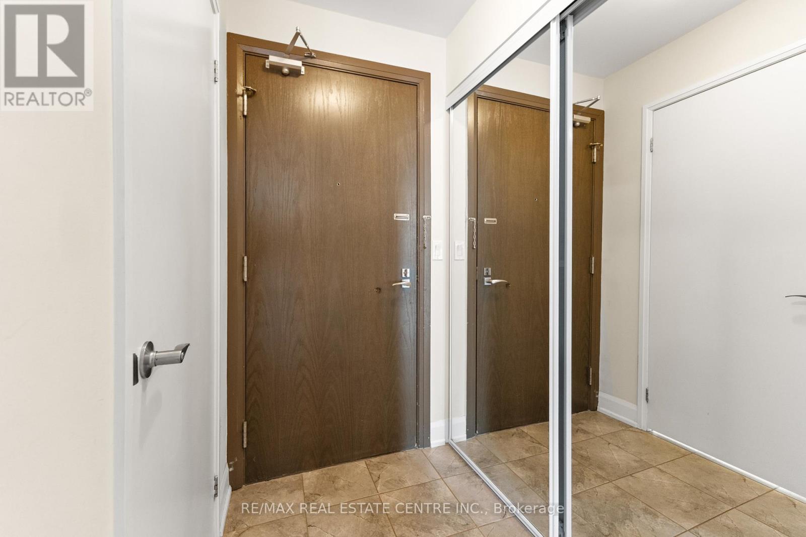 3004 - 2910 Highway 7 Road W, Vaughan, Ontario  L4K 0H8 - Photo 7 - N12488442