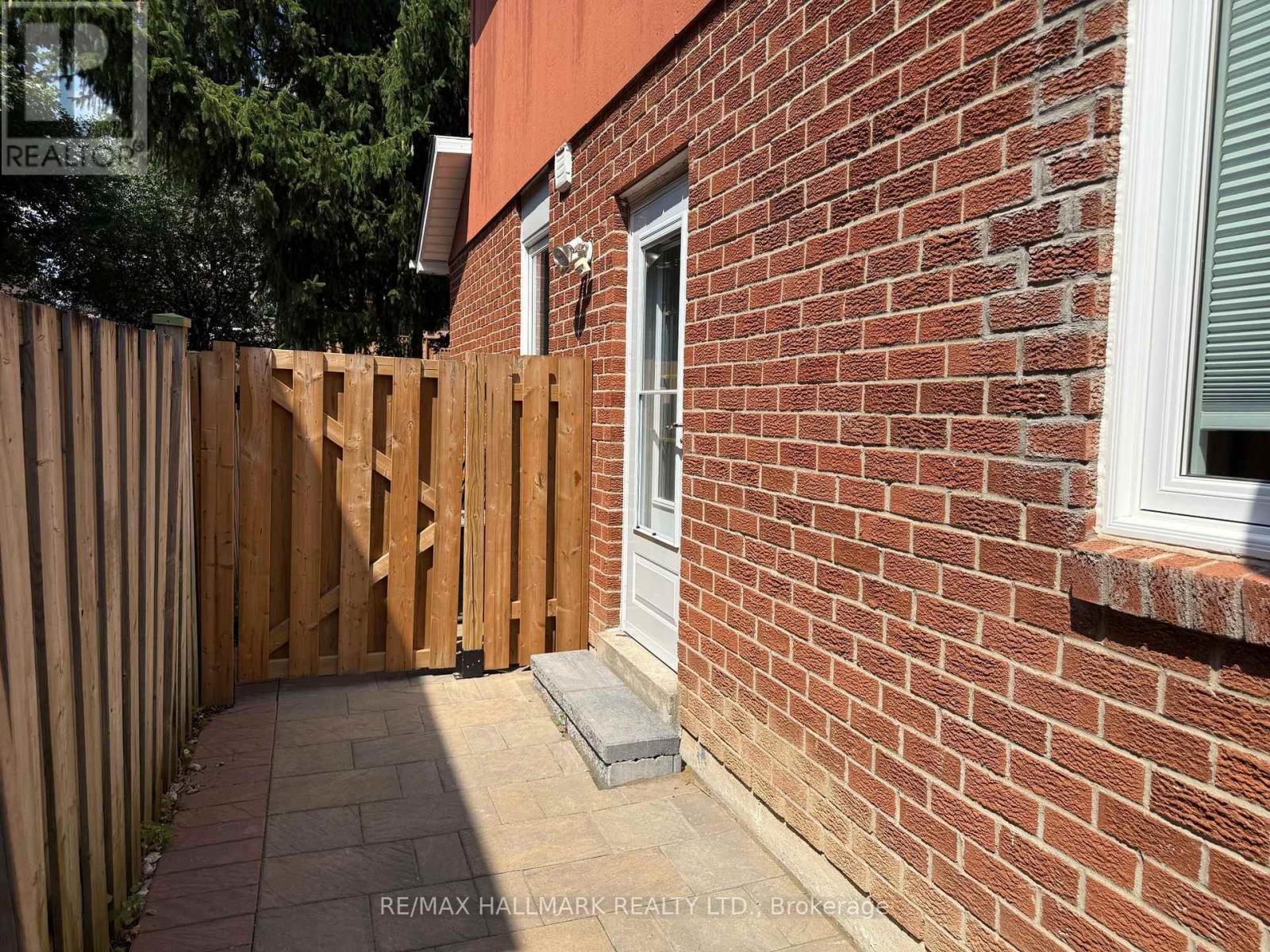 Basement - 60 Lund Street, Richmond Hill, Ontario  L4C 5V7 - Photo 2 - N12488490