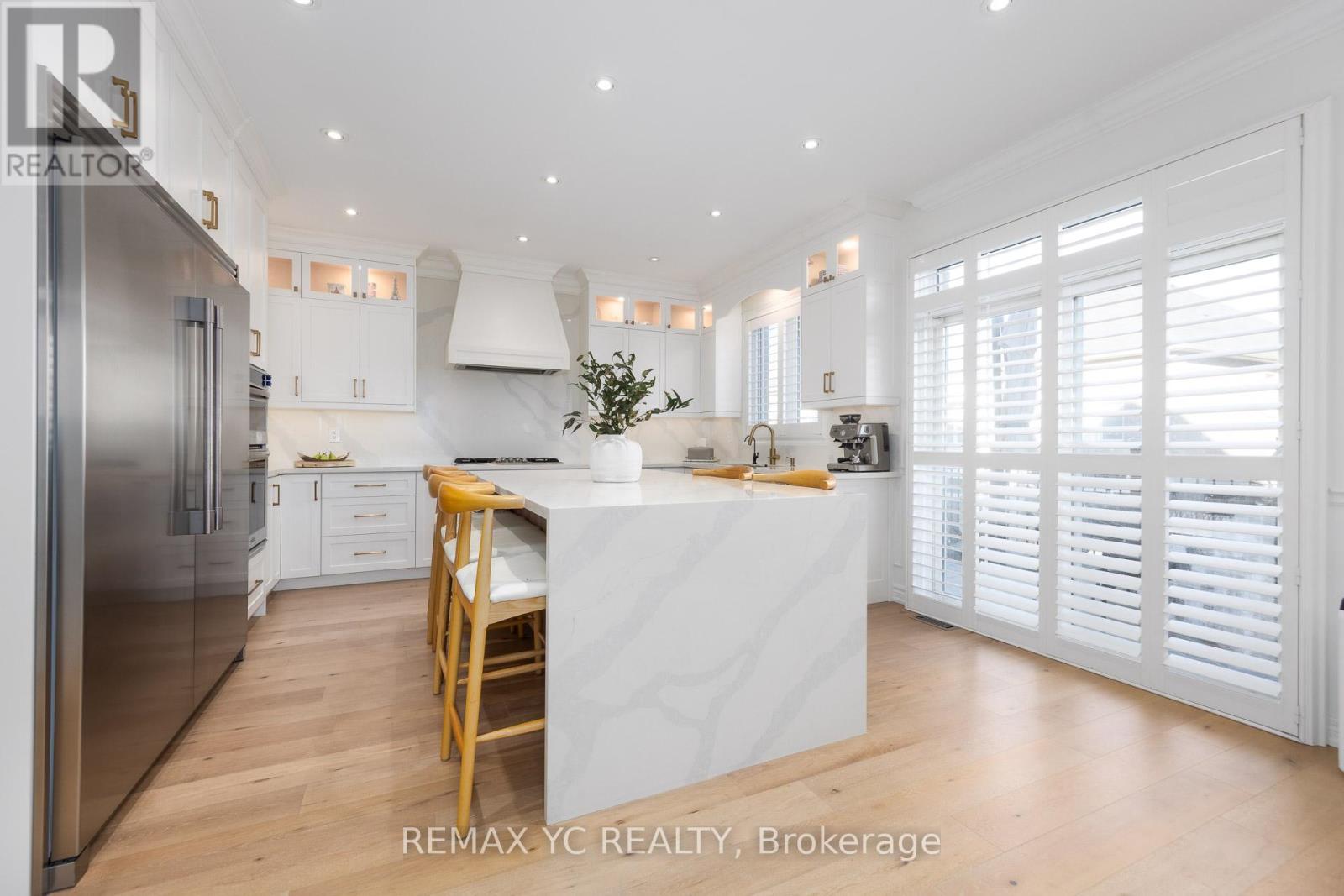 101 Oberfrick Avenue, Vaughan, Ontario  L6A 0N9 - Photo 11 - N12488614