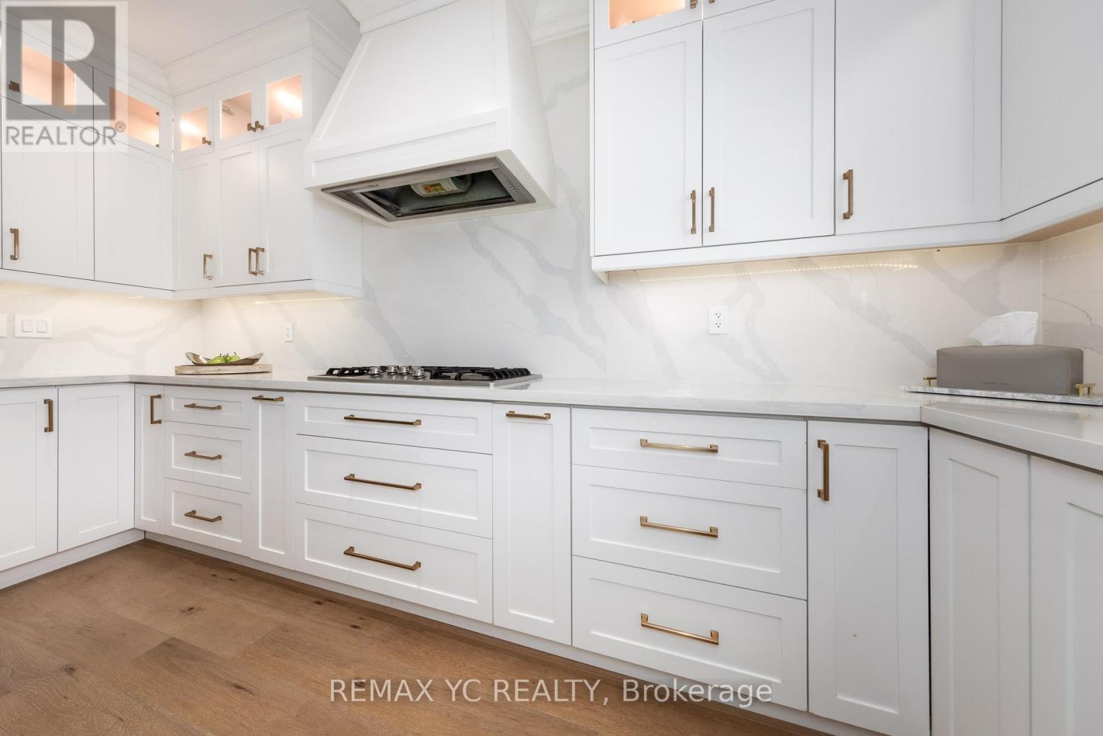 101 Oberfrick Avenue, Vaughan, Ontario  L6A 0N9 - Photo 13 - N12488614