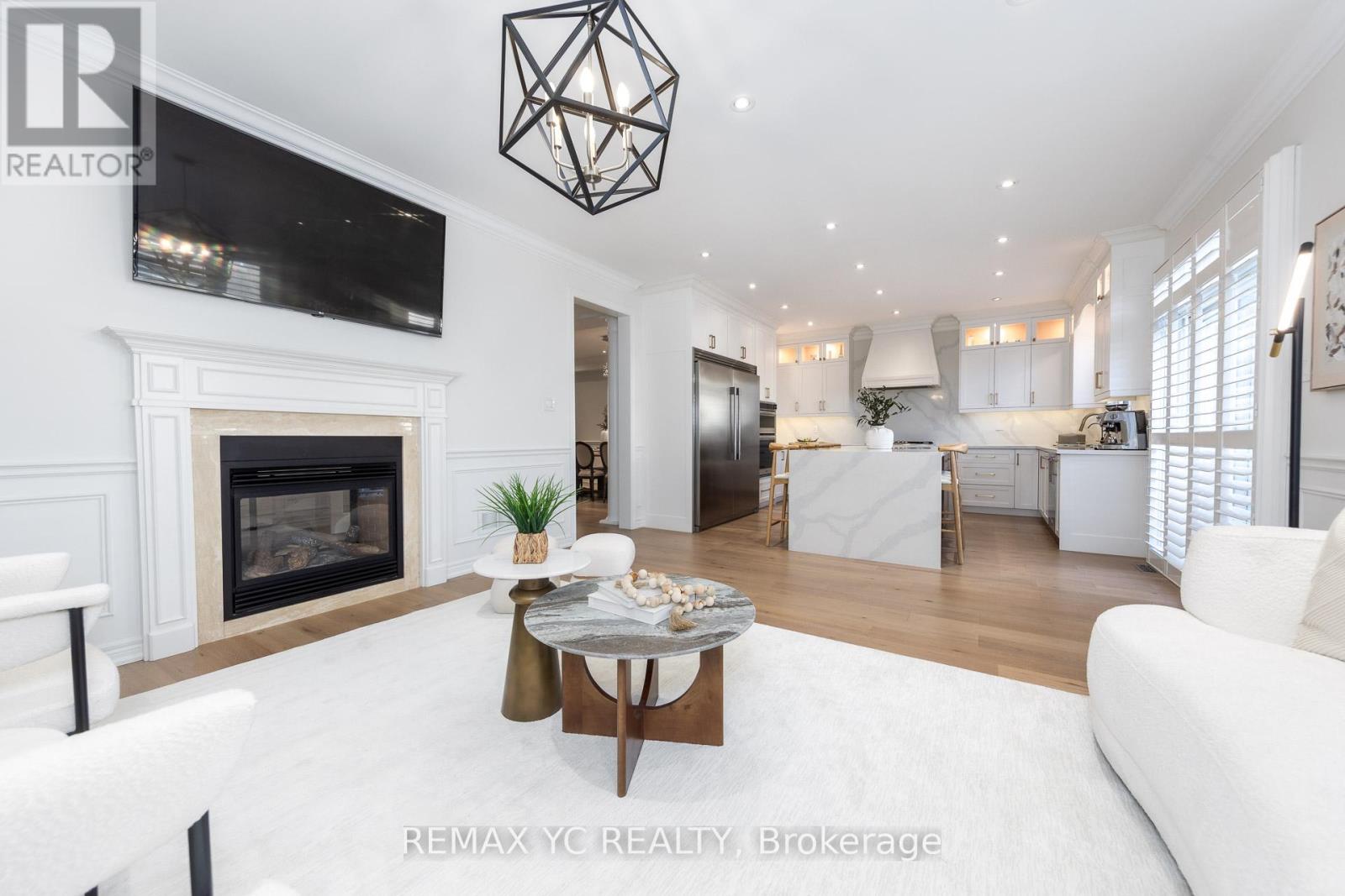 101 Oberfrick Avenue, Vaughan, Ontario  L6A 0N9 - Photo 18 - N12488614