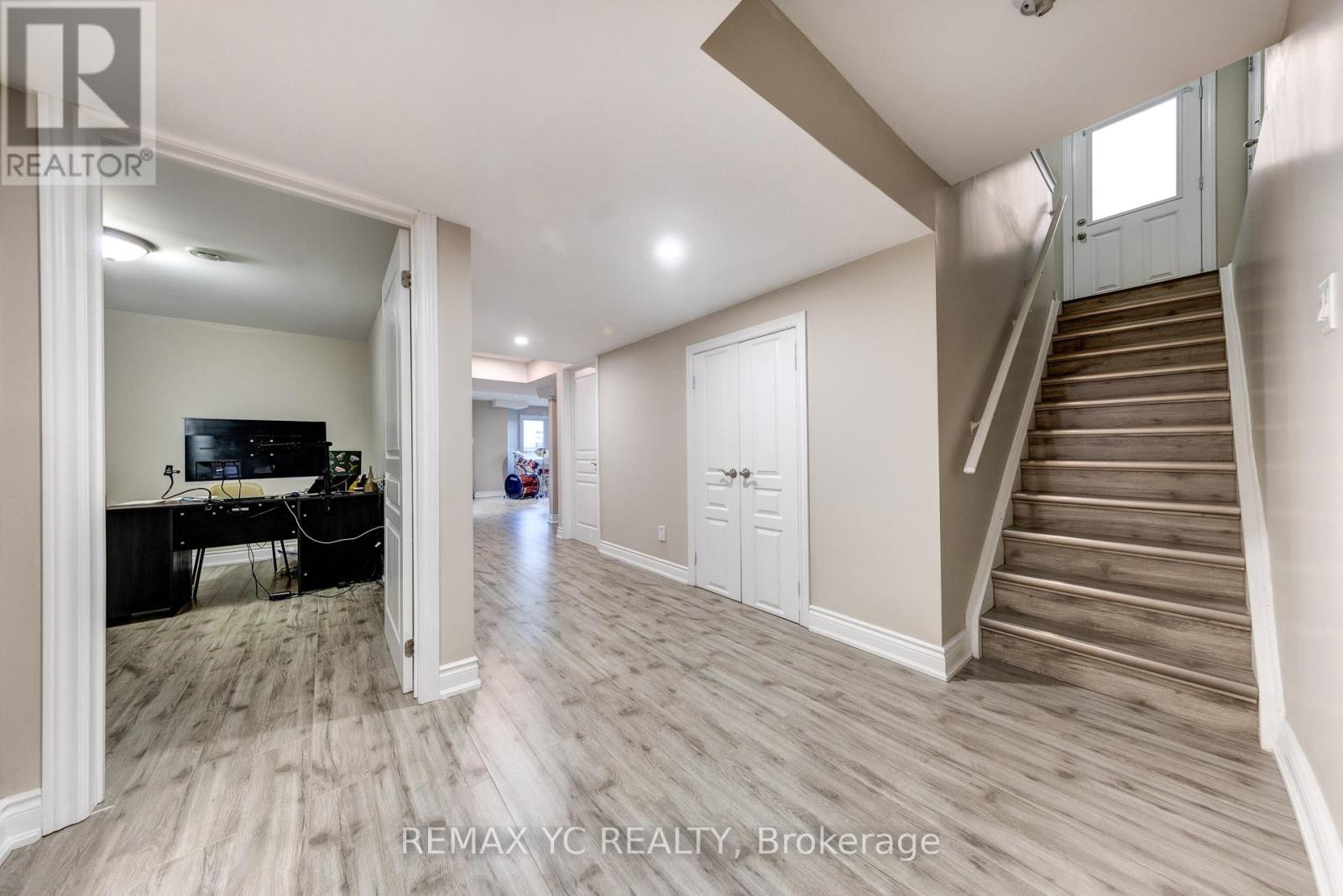 101 Oberfrick Avenue, Vaughan, Ontario  L6A 0N9 - Photo 37 - N12488614